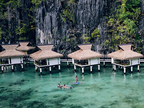 上午｜Sunrise Cruise or Pedalboard Adventure（二擇一）