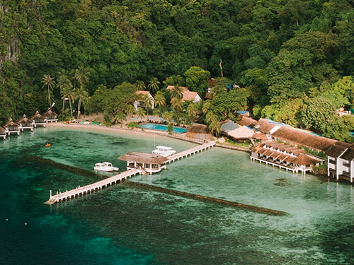 愛妮島Miniloc Island Resort