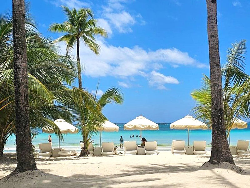 Mandarin Island Hotel
