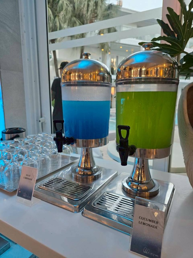 Astoria Boracay White Caf&eacute; 飲料區