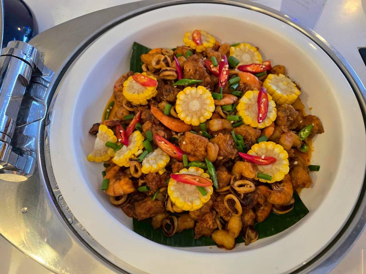 Astoria Boracay White Caf&eacute; 海鮮熱炒料理