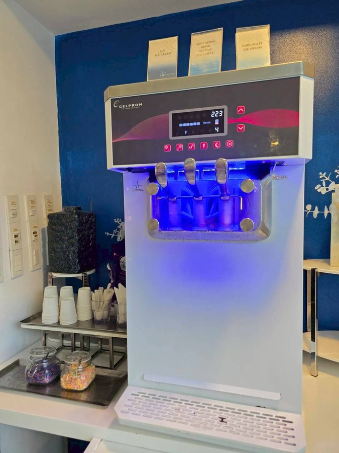 Astoria Boracay White Caf&eacute; 冰淇淋機