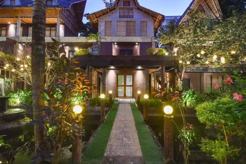 Danaru Spa Night View