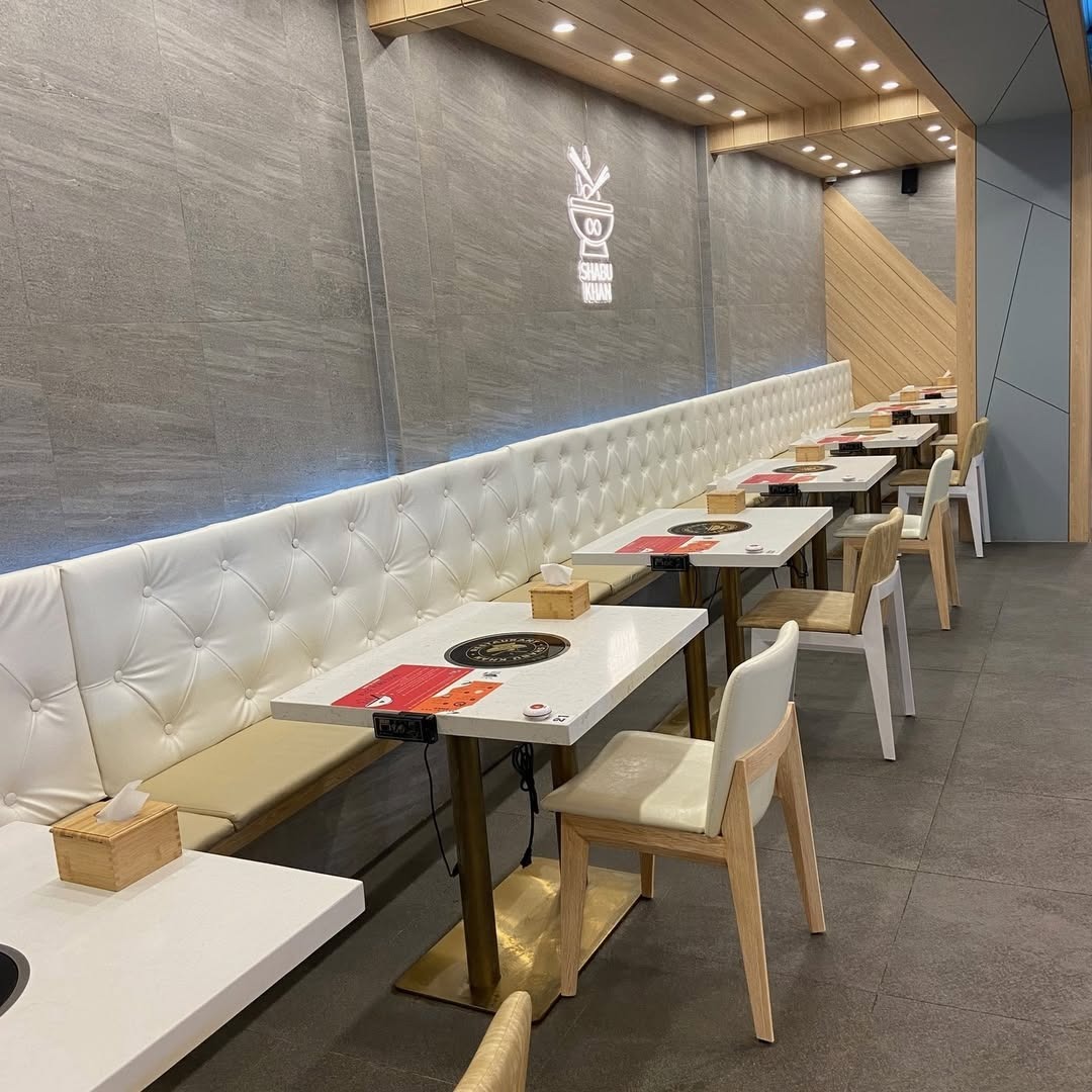 火鍋王 Shabu Khan 靠牆沙發座位區