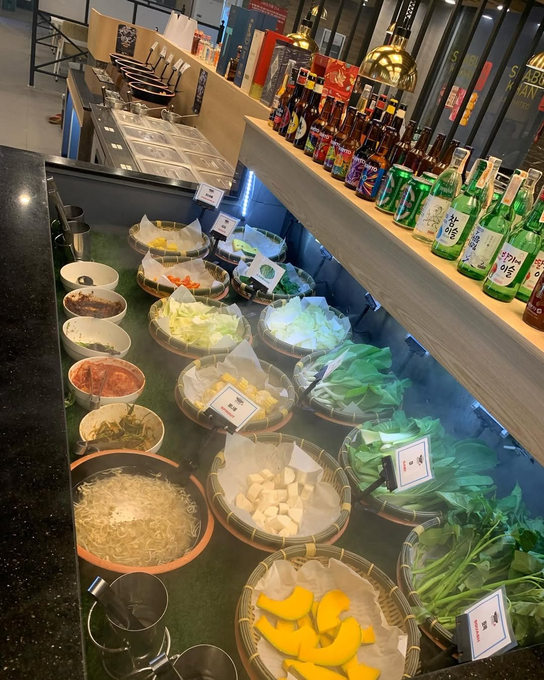 火鍋王 Shabu Khan 沙拉吧蔬菜區