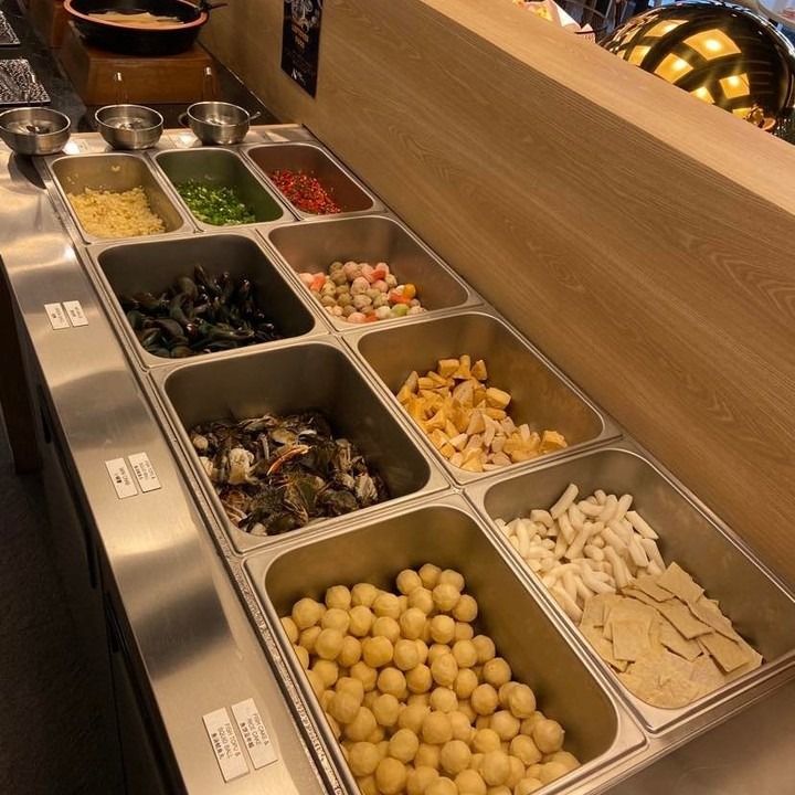 火鍋王 Shabu Khan 海鮮與火鍋料區