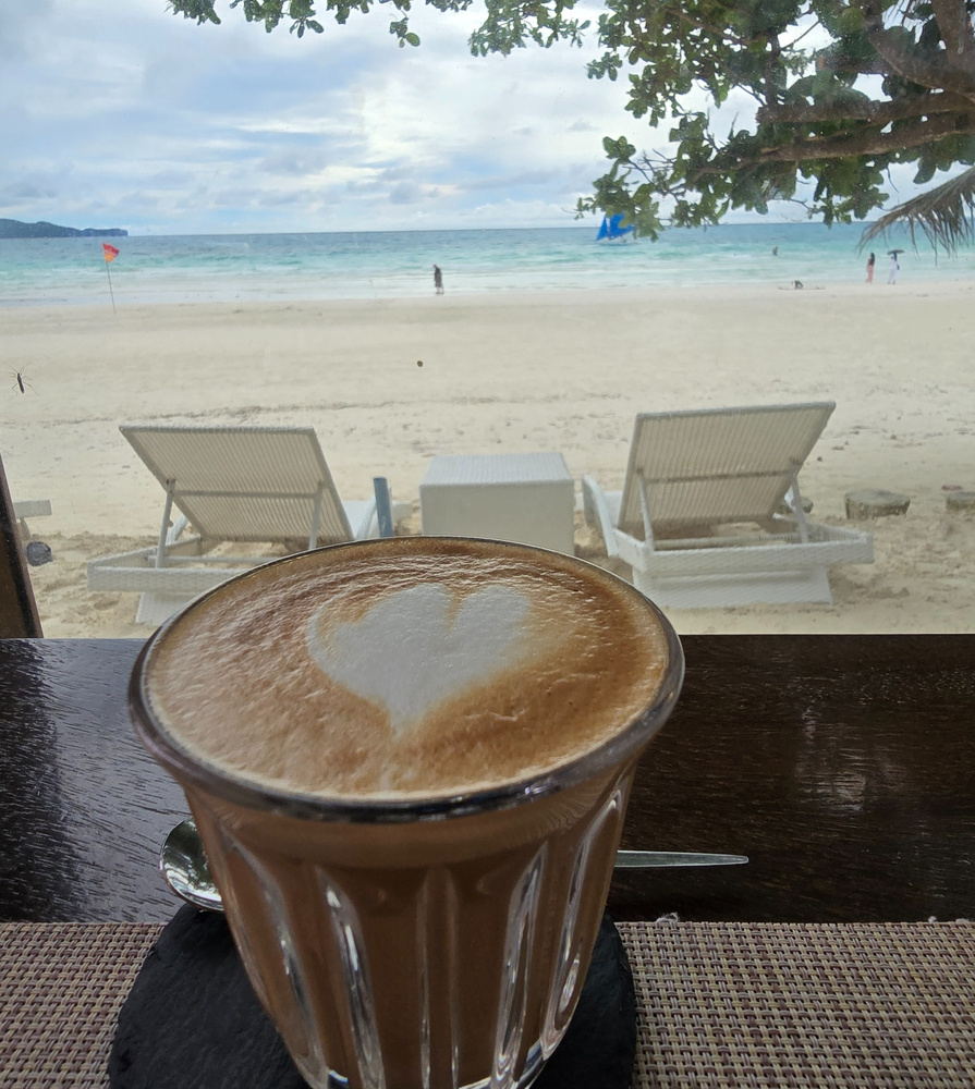 Smooth Cafe Boracay 咖啡與白沙灘海景