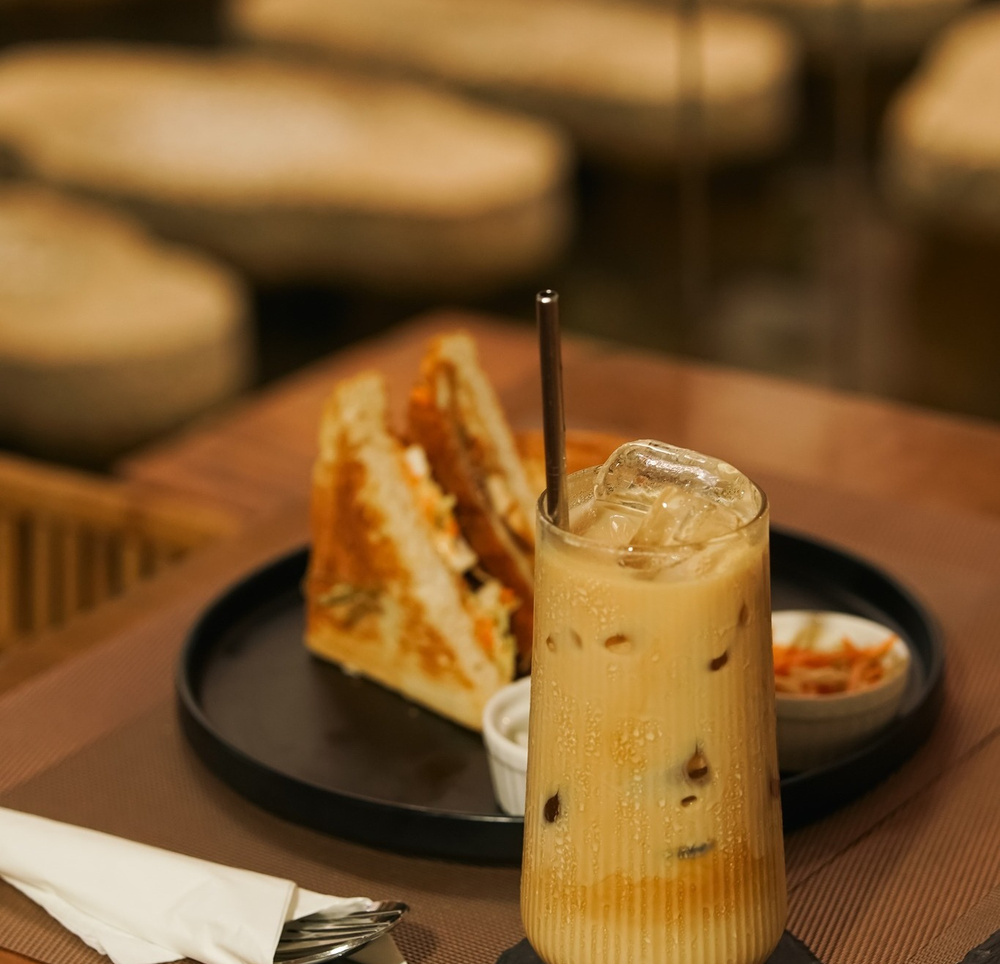 Smooth Cafe at Attic 冰咖啡與三明治輕食